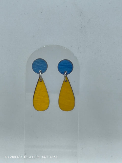 Drops earrings of real oak wood